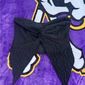 SHEIN Black Textured Crop Top